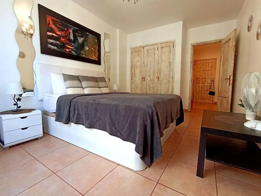 Diamantes Holiday Home, Los Cristianos, Heated Pool & Aircon Arona  Arona (Tenerife)